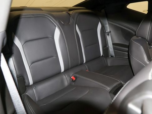 Used 2019 Chevrolet Camaro SS RWD image 47