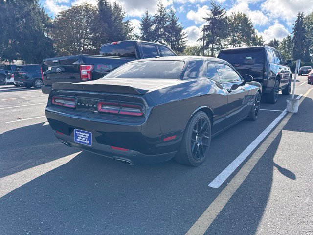 Used 2018 Dodge Challenger SXT RWD image 3