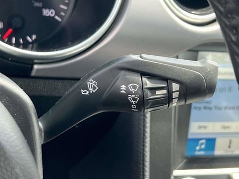 Used 2018 Ford Mustang Premium RWD image 19
