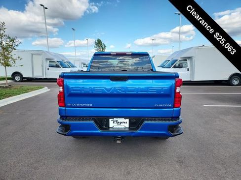 Used 2022 Chevrolet Silverado 1500 Custom image 7