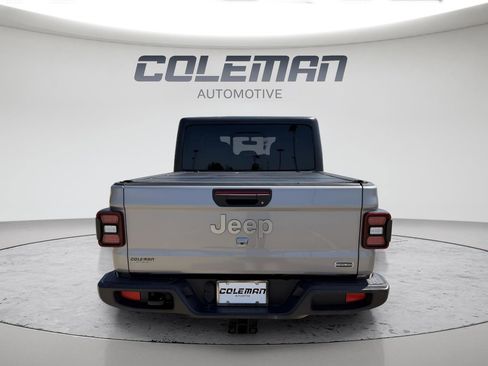 Used 2020 Jeep Gladiator Overland AWD/4WD image 5