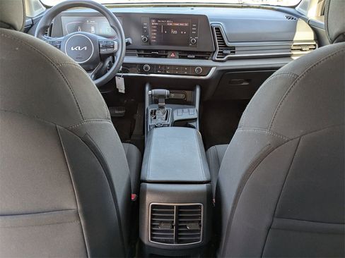 Used 2024 Kia Sportage LX image 27