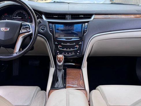 Used 2019 Cadillac XTS Luxury FWD image 3