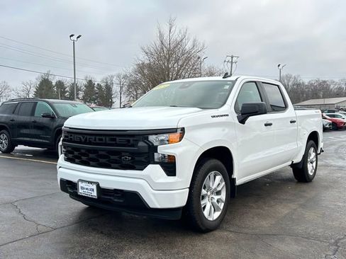 Certified 2024 Chevrolet Silverado 1500 Custom w/ LPO, Dark Essentials Package image 5