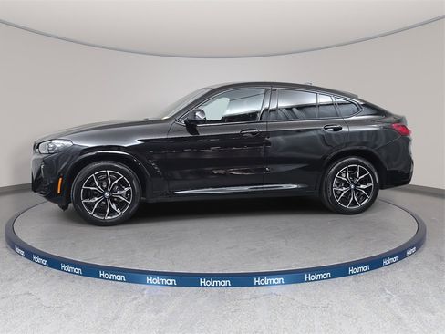 Used 2025 BMW X4 xDrive30i w/ Premium Package image 9