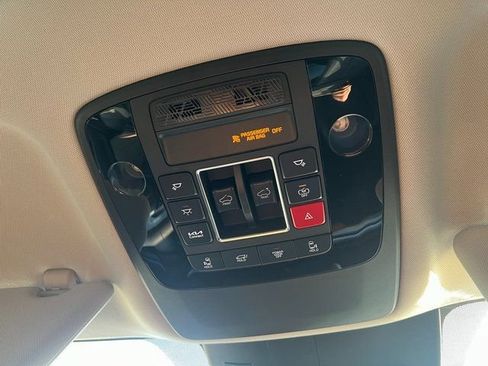 New 2026 Kia Carnival SX w/ SX Dark Edition Package FWD image 29