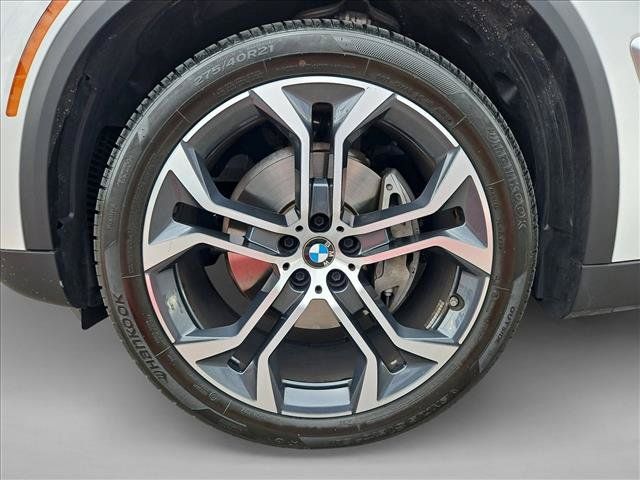 Certified 2026 BMW X5 xDrive40i w/ Premium Package AWD/4WD image 24