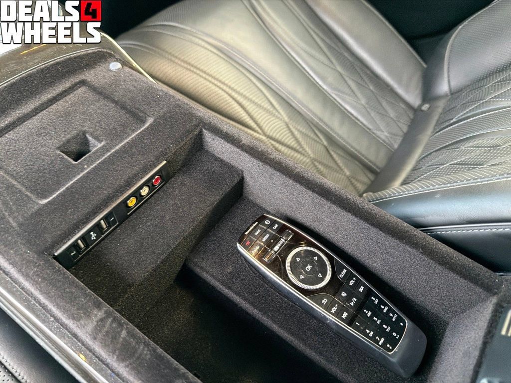 Used 2015 Mercedes-Benz S 63 AMG 4MATIC Sedan w/ Executive Rear Seat Package image 19