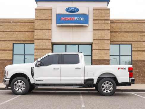New 2026 Ford F250 Lariat w/ Lariat Premium Package image 9