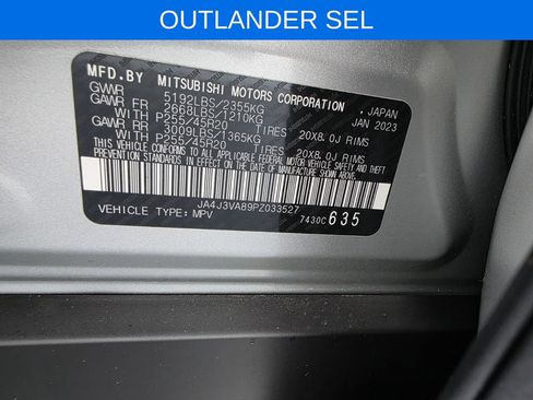 Used 2023 Mitsubishi Outlander SEL FWD image 28