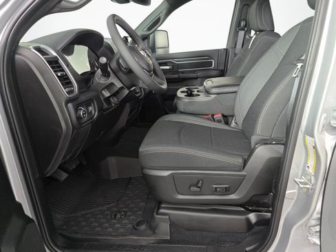 New 2026 RAM 2500 Big Horn AWD/4WD image 19