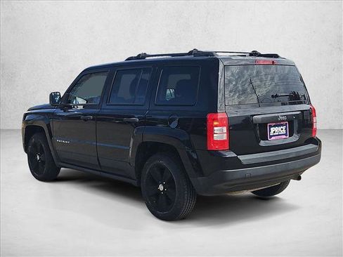 Used 2016 Jeep Patriot Sport w/ Tire & Wheel Group image 8