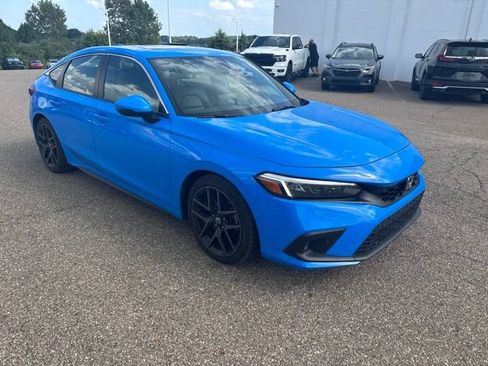 Used 2022 Honda Civic Sport Touring image 2