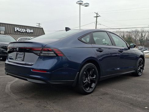 New 2025 Honda Accord SE image 3