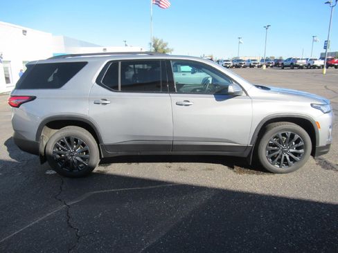 Certified 2024 Chevrolet Traverse RS w/ LPO, Floor Liner Package image 4