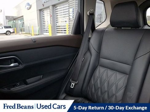 Certified 2022 Nissan Rogue Platinum w/ Head-Up Display Package AWD/4WD image 20