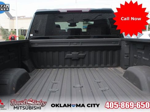 Used 2024 Chevrolet Silverado 2500 LT w/ Convenience Package image 11