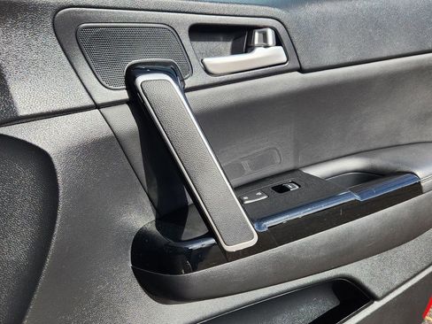 Used 2020 Kia Sportage EX w/ EX Technology Package image 21