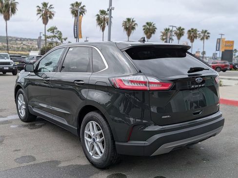 Used 2022 Ford Edge SEL image 3