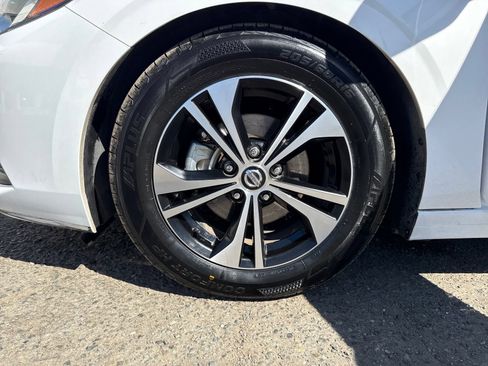 Used 2020 Nissan Sentra SV FWD image 27