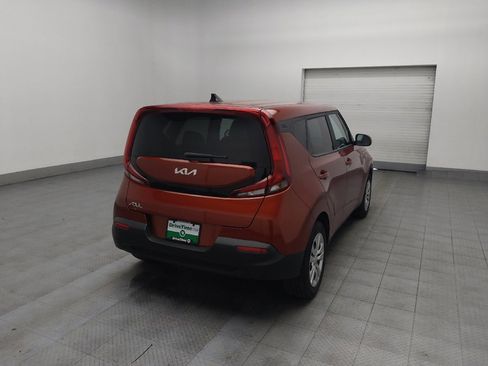 Used 2022 Kia Soul LX image 9