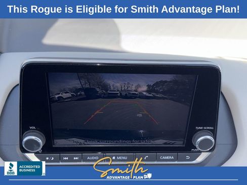 Used 2025 Nissan Rogue SV image 15