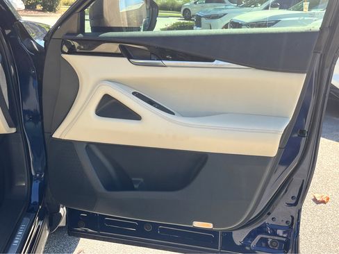 Certified 2025 INFINITI QX60 Pure w/ Cargo Package image 23