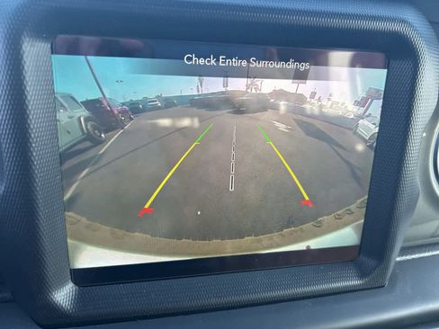 Used 2022 Jeep Wrangler Unlimited Sahara image 55