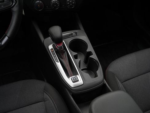 Used 2024 Chevrolet Trax RS w/ Driver Confidence Package image 25