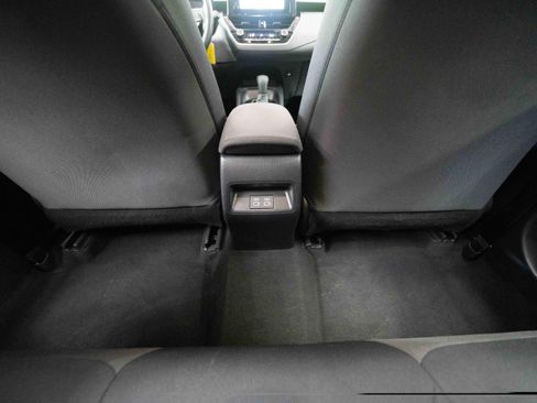 Used 2025 Toyota Corolla LE FWD image 22