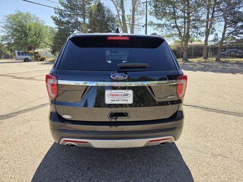 Used 2016 Ford Explorer XLT w/ Equipment Group 202A AWD/4WD image 5