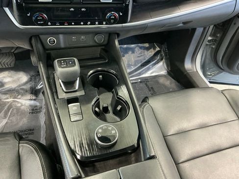 Used 2021 Nissan Rogue SL AWD/4WD image 10