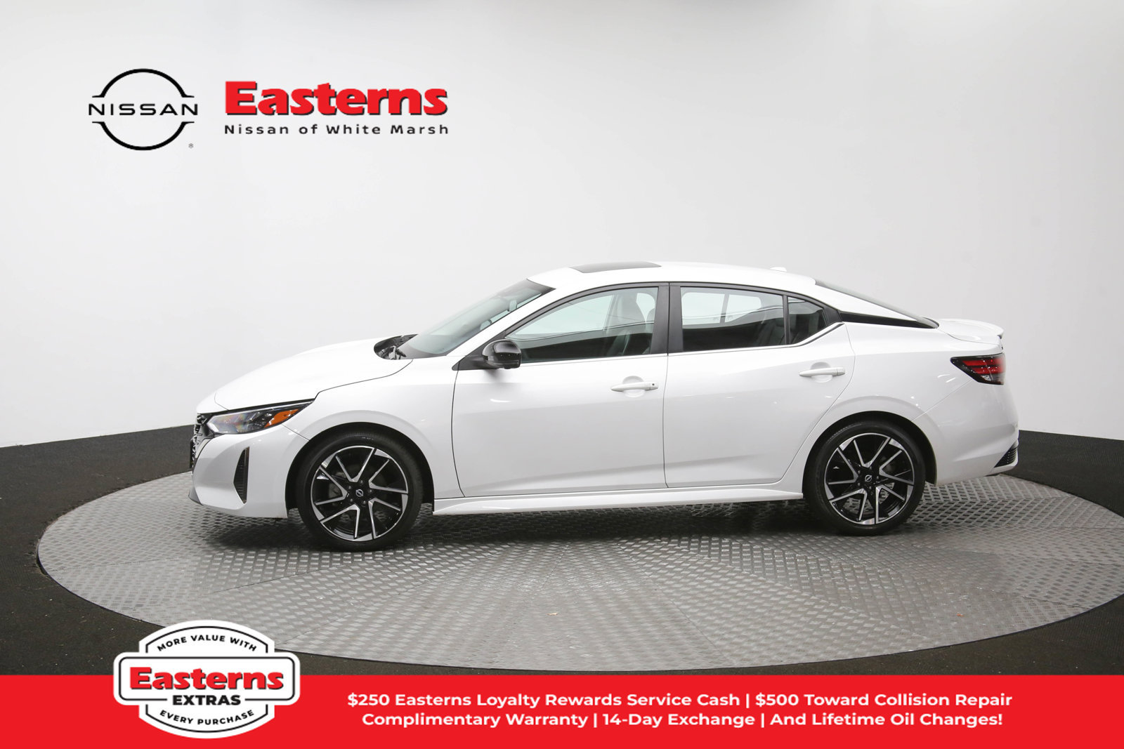 Used 2024 Nissan Sentra SR w/ SR Premium Package FWD image 59