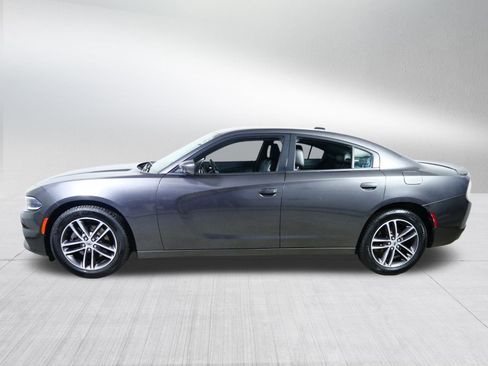 Used 2019 Dodge Charger SXT w/ Plus Group image 4