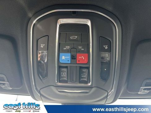 Certified 2023 Jeep Grand Cherokee Altitude AWD/4WD image 37