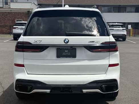 Used 2024 BMW X7 xDrive40i w/ M Sport Package AWD/4WD image 39
