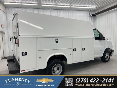 New 2026 Chevrolet Express 3500 w/ Power Convenience Package image 2