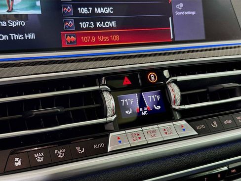 Used 2021 BMW X5 M50i w/ Executive Package image 16