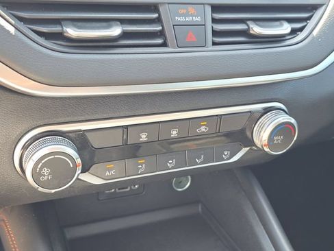 Certified 2021 Nissan Altima 2.5 SR FWD image 24