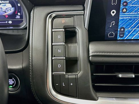 Used 2023 GMC Yukon SLE w/ Gmc Pro Safety Plus Package RWD image 25