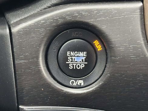 Used 2017 Jeep Grand Cherokee Limited w/ Trailer Tow Group IV image 20