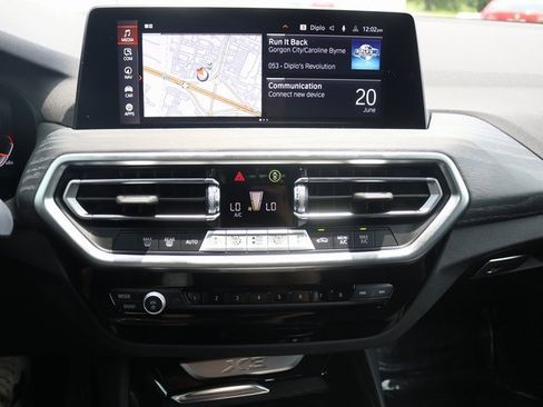 Used 2024 BMW X3 xDrive30i w/ Convenience Package image 11