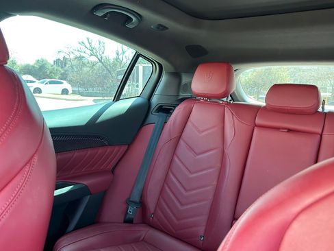 Certified 2023 Maserati Grecale Trofeo image 30