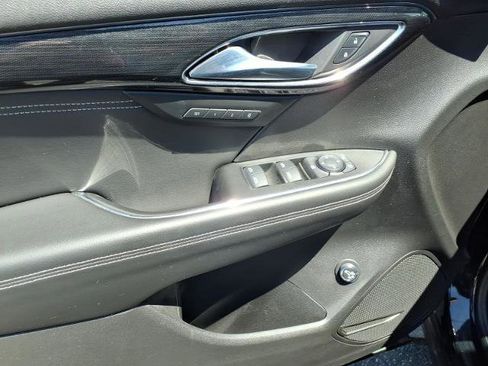 Used 2023 Buick Envision Essence w/ Sport Touring Package AWD/4WD image 17