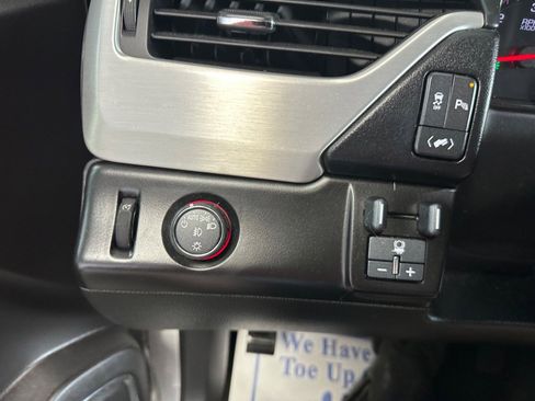 Used 2015 GMC Yukon SLE w/ Convenience Package image 12