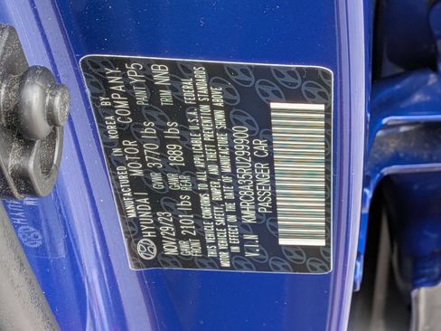 Used 2024 Hyundai Venue Limited FWD image 38