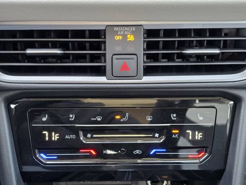New 2026 Volkswagen Taos SEL AWD/4WD image 17