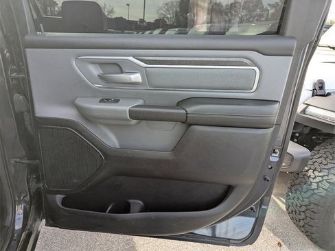 Used 2019 RAM 1500 Big Horn image 30
