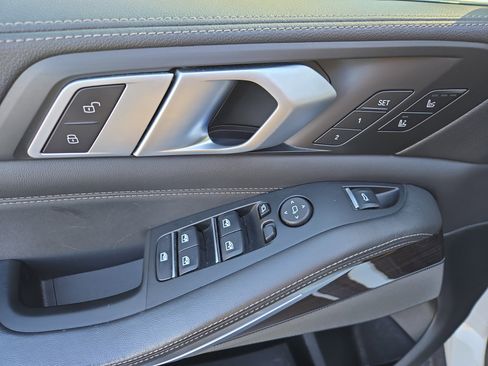 Used 2019 BMW X5 xDrive40i w/ Executive Package image 15