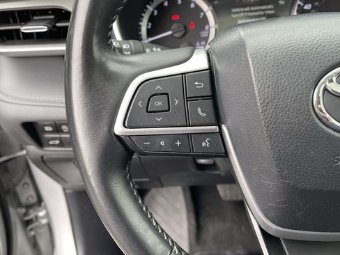 Certified 2024 Toyota Highlander XLE AWD/4WD image 22